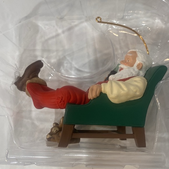 Vintage Keepsake Hallmark Christmas Ornament “Relaxing Moment“ Coca-Cola Santa - Picture 2 of 14